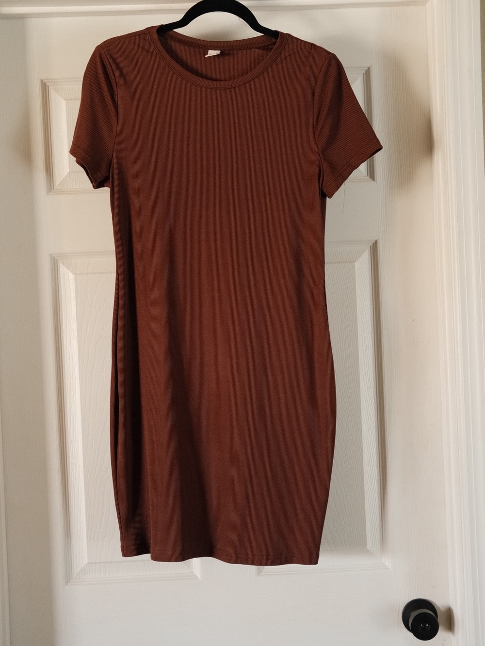 Classic Brown Short-Sleeve Women’s Top